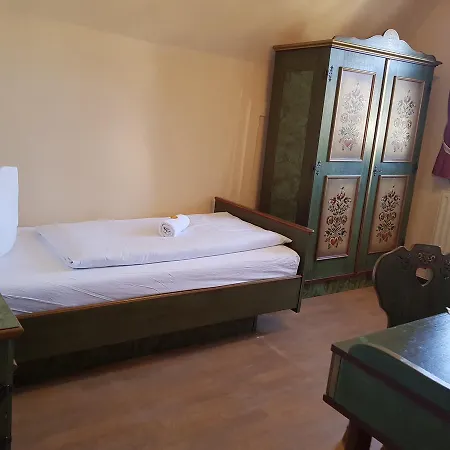 Krone Post Bed & Breakfast 3*