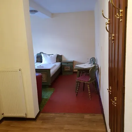 Krone Post 3* غيرسفلد