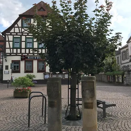 Krone Post 住宿加早餐酒店 格尔斯费尔德